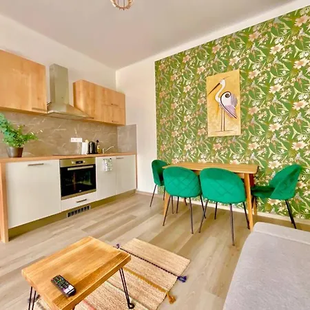 2 V Bankovnim Dome Apartment *