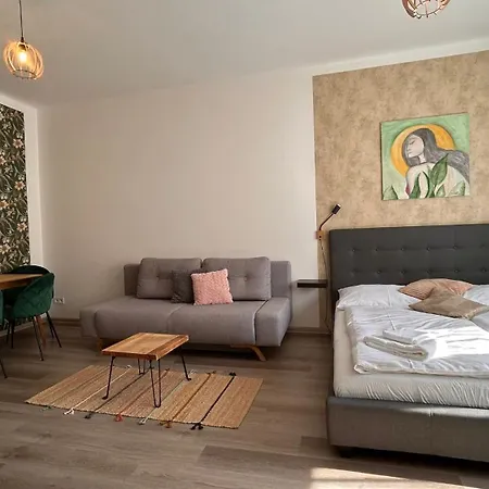 Apartment 2 V Bankovnim Dome